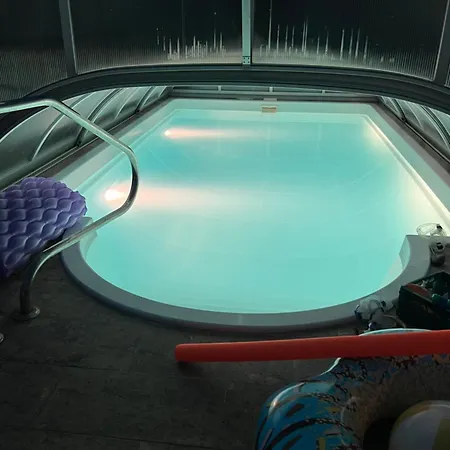 Carogruen In Erfurt-gemuetlich-sonnig-kueche-bad-garten-parken-pool-sauna-wlan شقة إرفورت