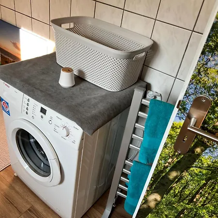 شقة Carogruen In Erfurt-gemuetlich-sonnig-kueche-bad-garten-parken-pool-sauna-wlan إرفورت