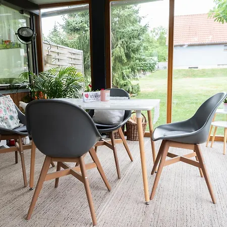 Waldpeter Bei Carogruen In Erfurt-gemuetlich-sonnig-garten-parken-pool-sauna-wlan アパート エアフルト