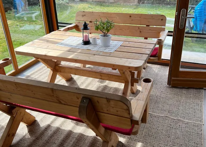 In Erfurt-gemütlich-sonnig-küche-bad-garten-parken-pool-sauna-wlan-carogrün *