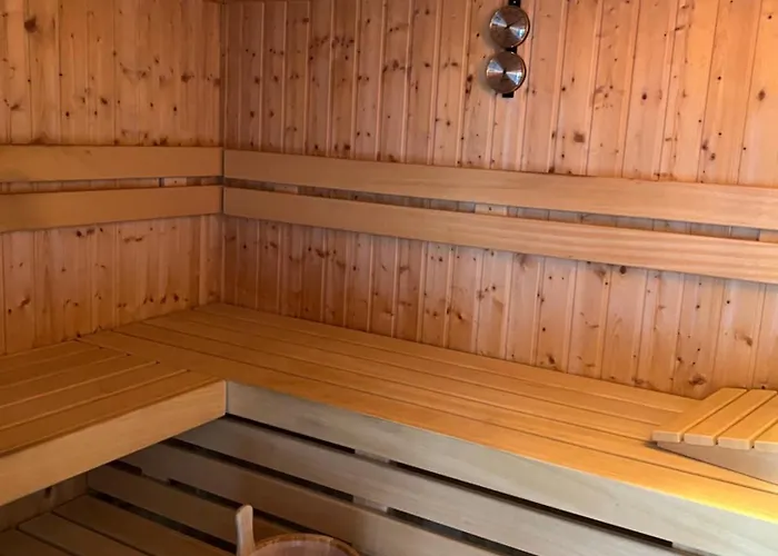 In Erfurt-gemütlich-sonnig-küche-bad-garten-parken-pool-sauna-wlan-carogrün Apartment *